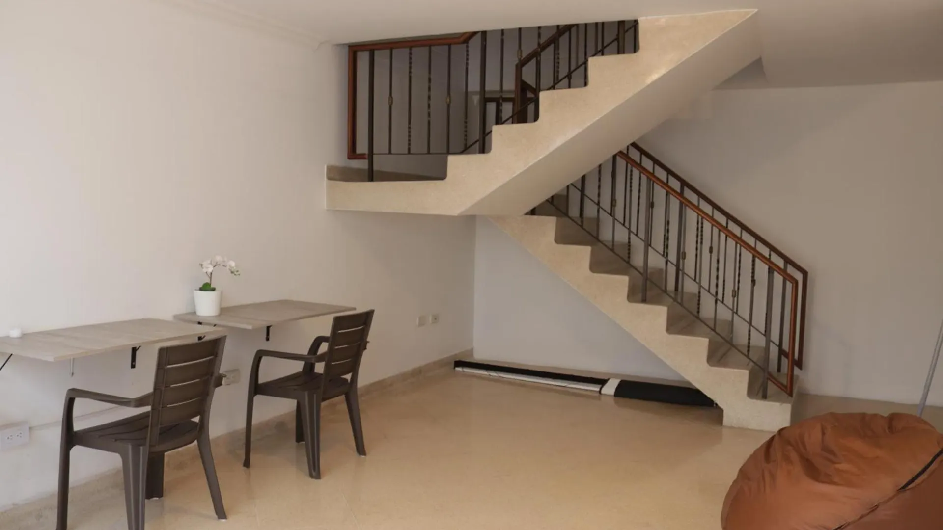 Homestay Casa Serene - Habitacion Brisa Medellin