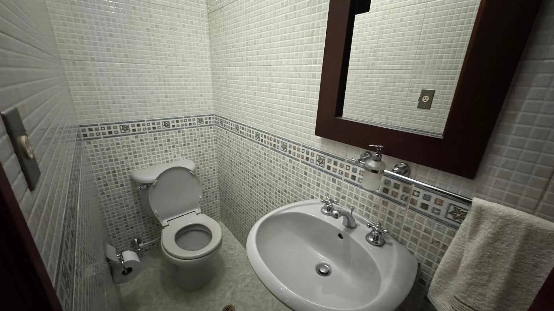Homestay Casa Serene - Habitacion Brisa Medellin